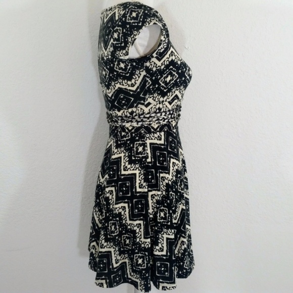 Love Fire Loop Waist Fit & Flare Dress 192 - Picture 2 of 7